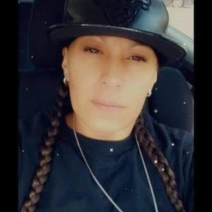 Meet your Posher, Chola